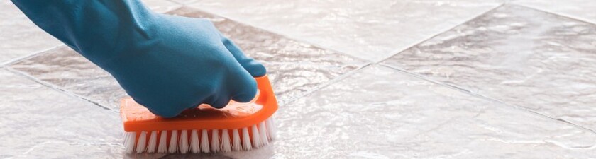 Removal of acrylic polymers and self-gloss waxes  polish  with Devo Polymstrip